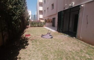 A louer un appartement RDC  S +4 aux berges du lac 2