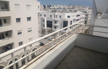 A vendre un appartement S+2 aux berges du lac 2