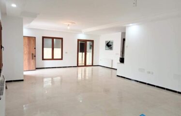 A louer une luxueuse villa S+6 aux jardin de carthage