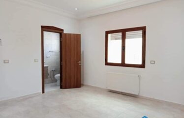 A louer une luxueuse villa S+6 aux jardin de carthage