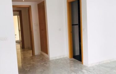 A louer un appartement spacieux S +3 aux berges du lac 2