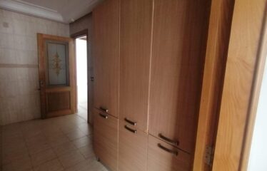 A louer un appartement duplex S+4 au lac 2