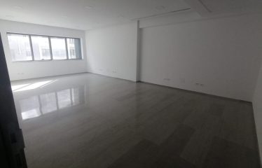 A louer un prestigieux  bureau H+3 aux berges du lac 2