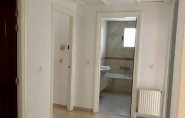 A louer un grand S+3 avec jardin au lac 2