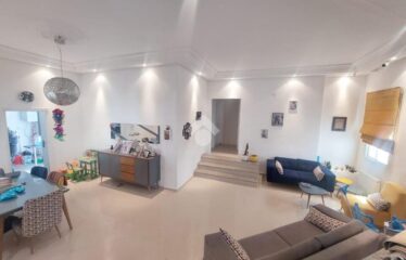 Etage de villa avec jardin privatif à Hergla