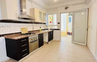 A vendre un appartement S+3 au lac 2