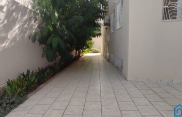 A louer une grande villa bureautique H+11 au lac 2