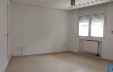 A louer une grande villa bureautique H+11 au lac 2