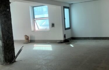 A louer un open space de 300 m2 RDC au lac 2