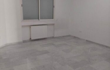 A vendre un Appartement S+4 aux jardins de carthage